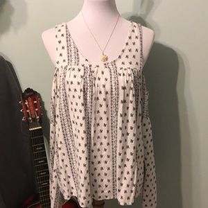 VeryJ top with Open shoulders